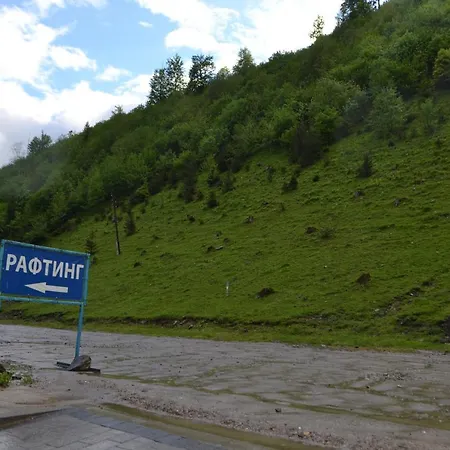 4 Mountains Bystrets