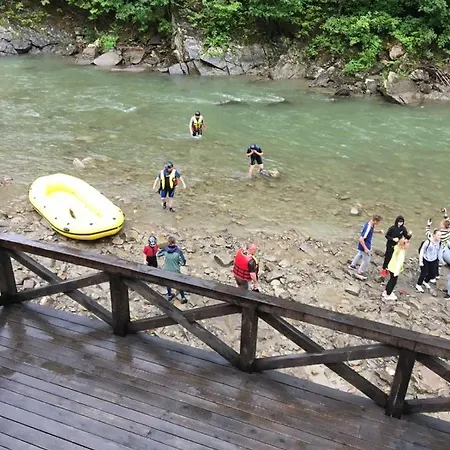 4 Mountains Bystrets